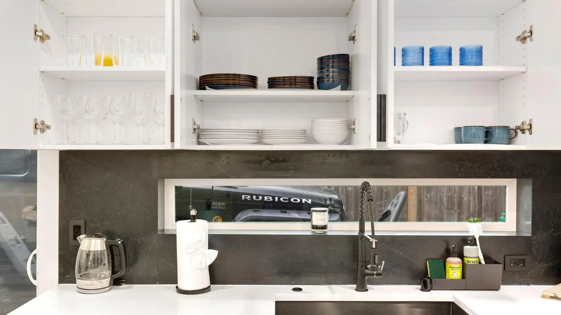 Modern Ballard Retreat Near Beach & Parks Seattle USA
