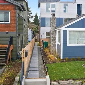 Eco Built Crown Hill Townhouse - 85 Walkscore Holiday home